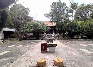JIUNSHUI TEMPLE DE CONFUCIUS (68)